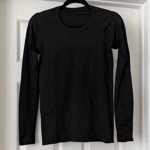 lululemon athletica Black Long-Sleeve Crew